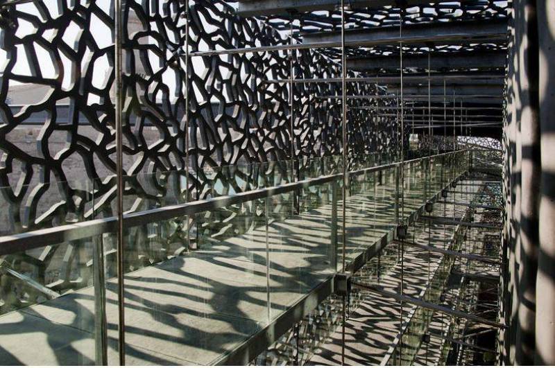 Etude pour la création d'un garde-corps en verre résistant au feu EI60 (1h) pour le Mucem à Marseille