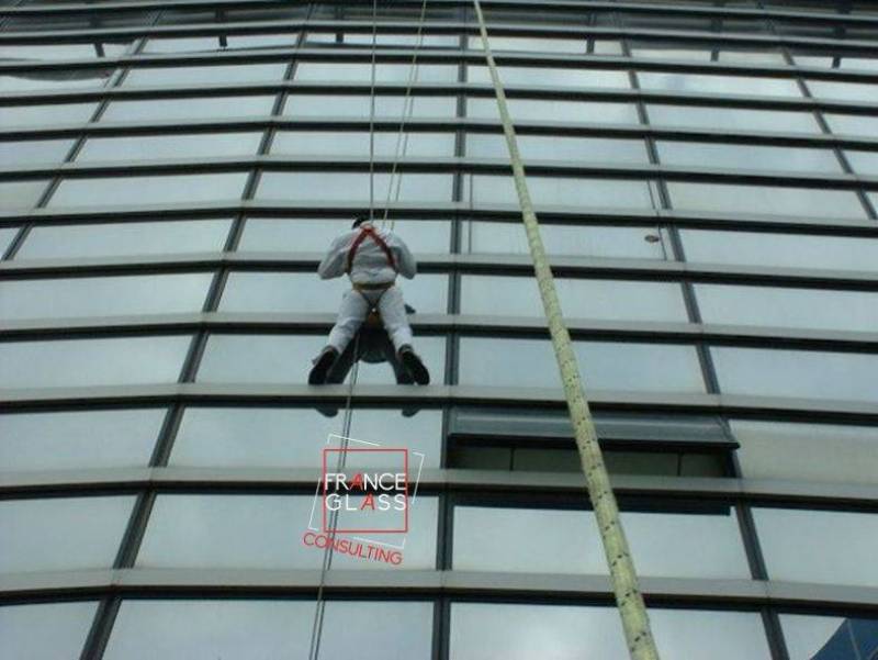 Expertise des façades pour immeuble en verre à Nice